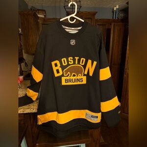 NHL Boston Bruins Reebok Hockey Jersey Size: Large